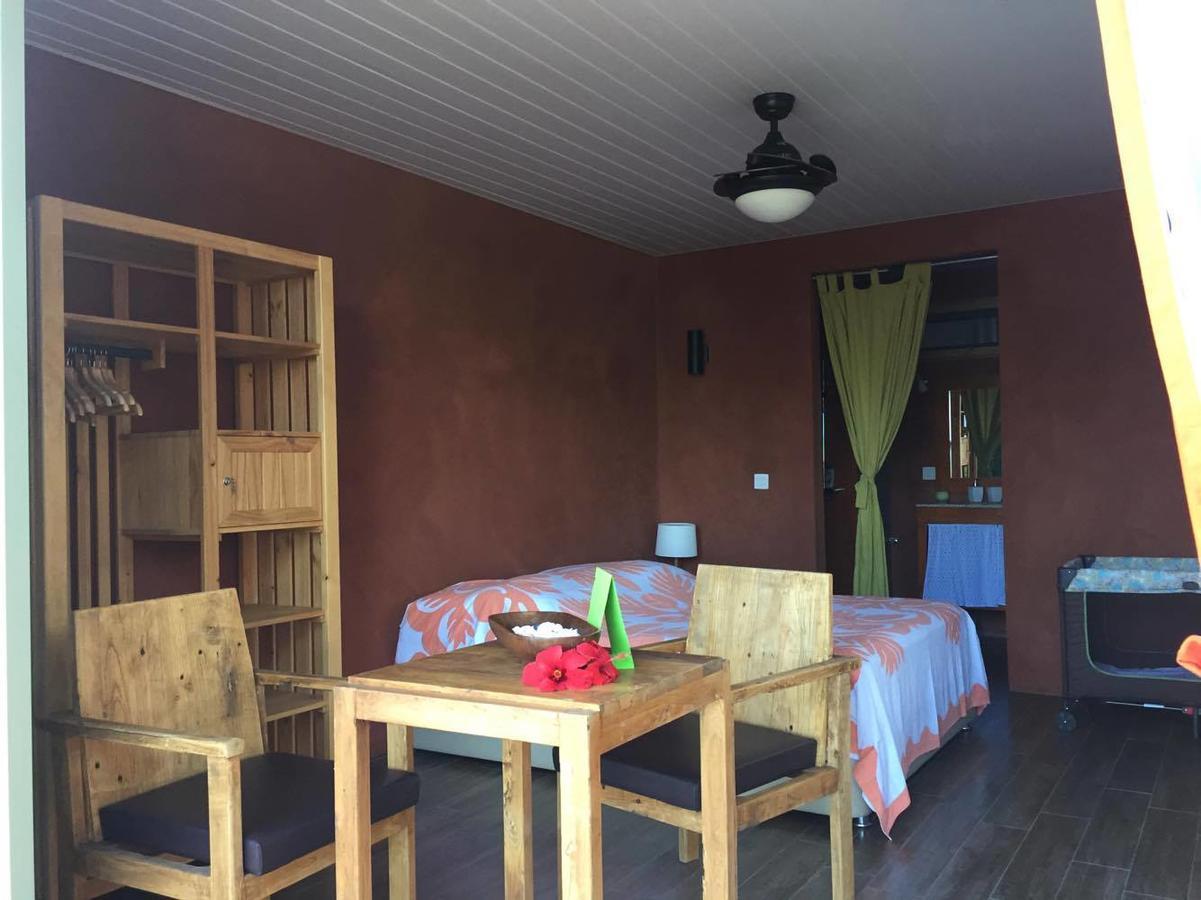 Pension Villa Enata Atuona Exterior photo